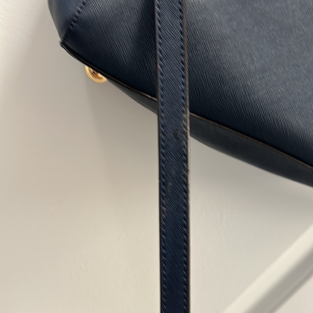 Blue Michael Kors Handbag with Gold Chain Handle - Picture 4 of 11